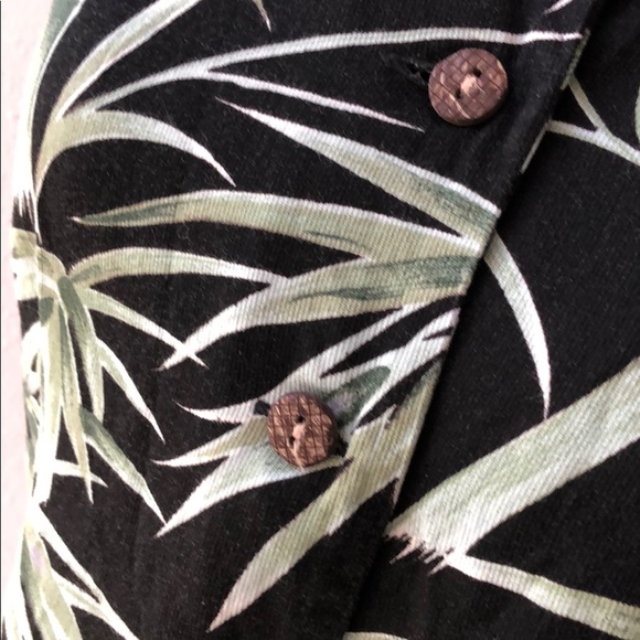 bamboo print rayon top - Picture 4 of 5